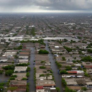 How to Settle a Hurricane Insurance Claim Without a Lawyer